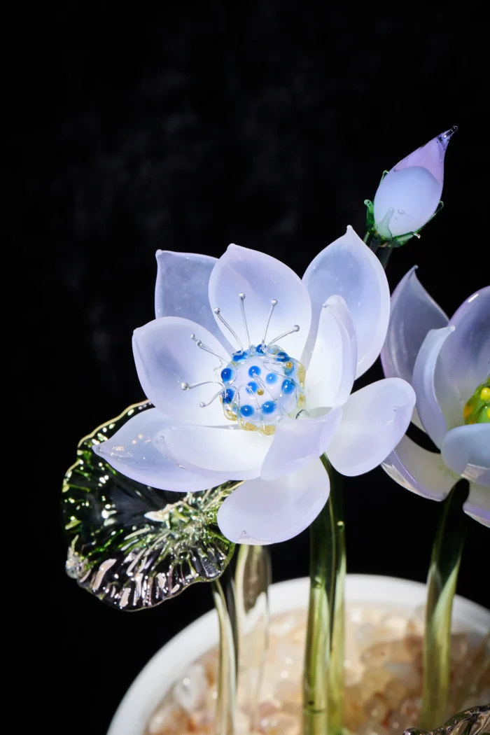 Mini White Lotu - Image 2