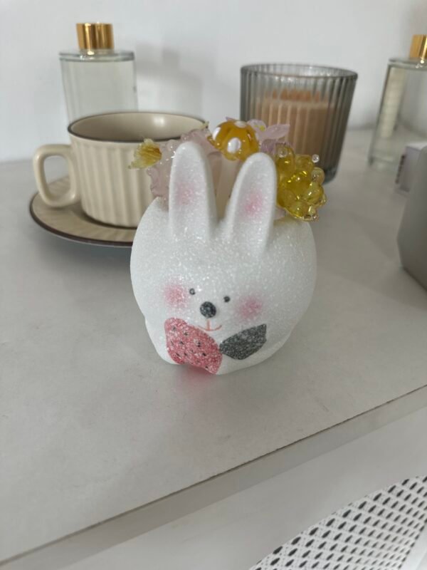 Image #1 from Luisa